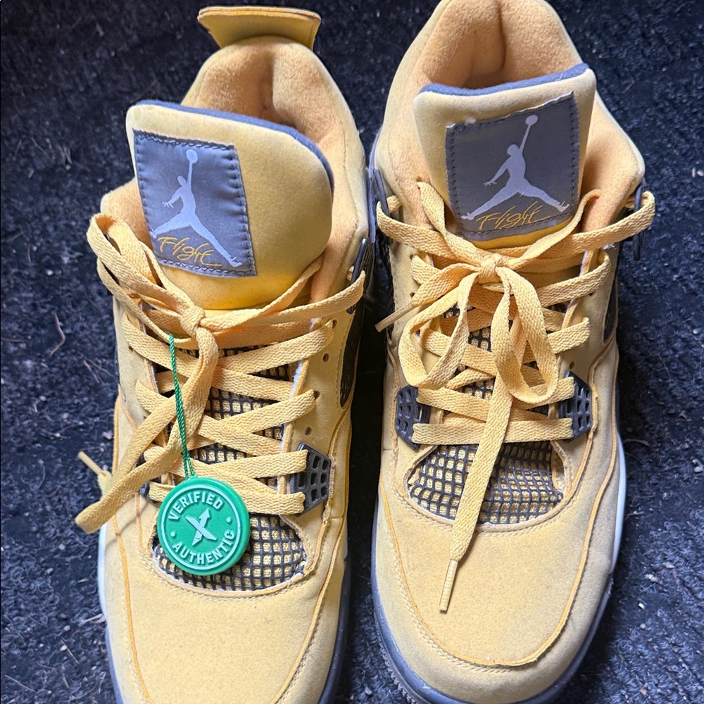 Jordan lightening 4s